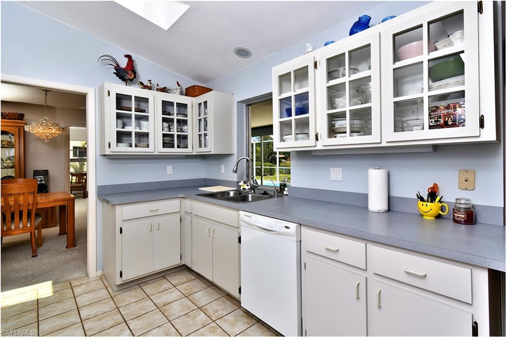 TWIN LAKE ESTATES - Residential