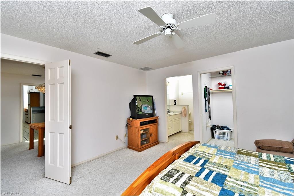 TWIN LAKE ESTATES - Residential