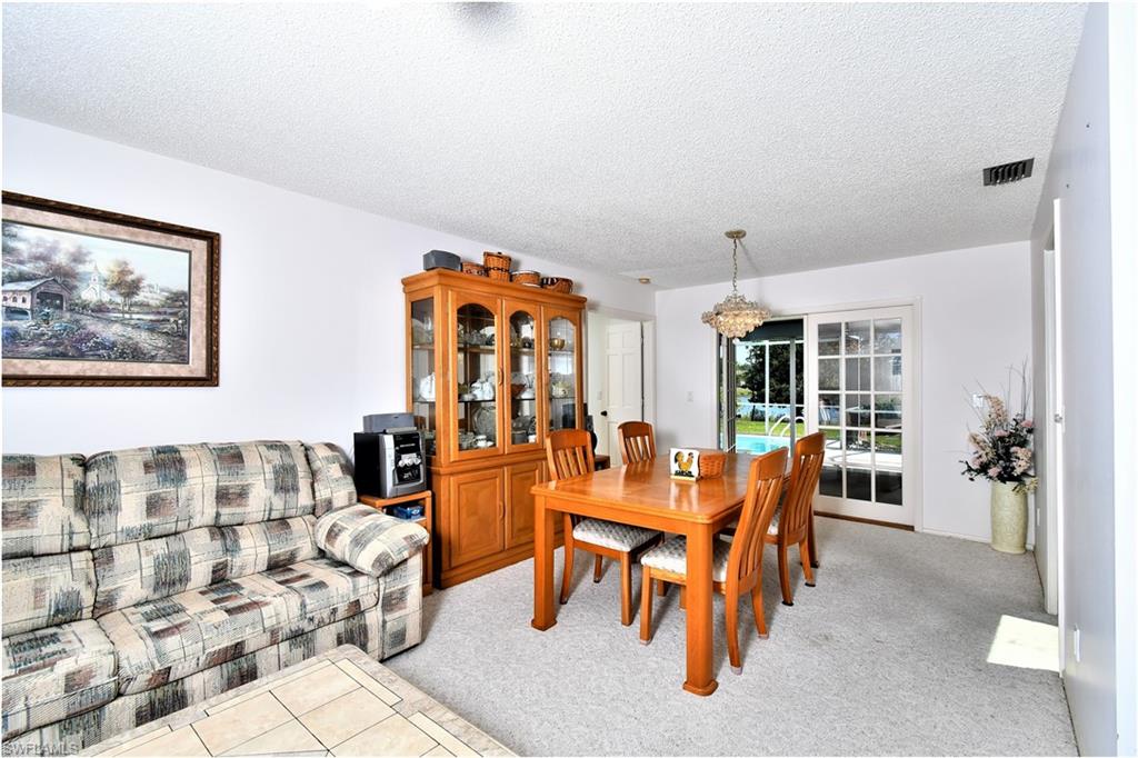 TWIN LAKE ESTATES - Residential