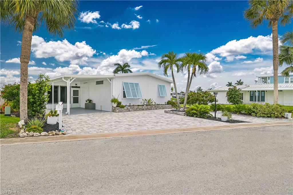 BAYSIDE ESTATES - Residential