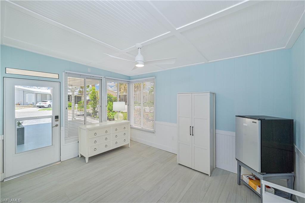 BAYSIDE ESTATES - Residential
