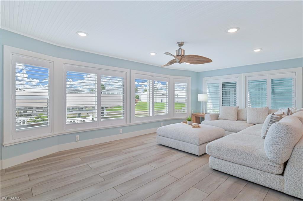 BAYSIDE ESTATES - Residential