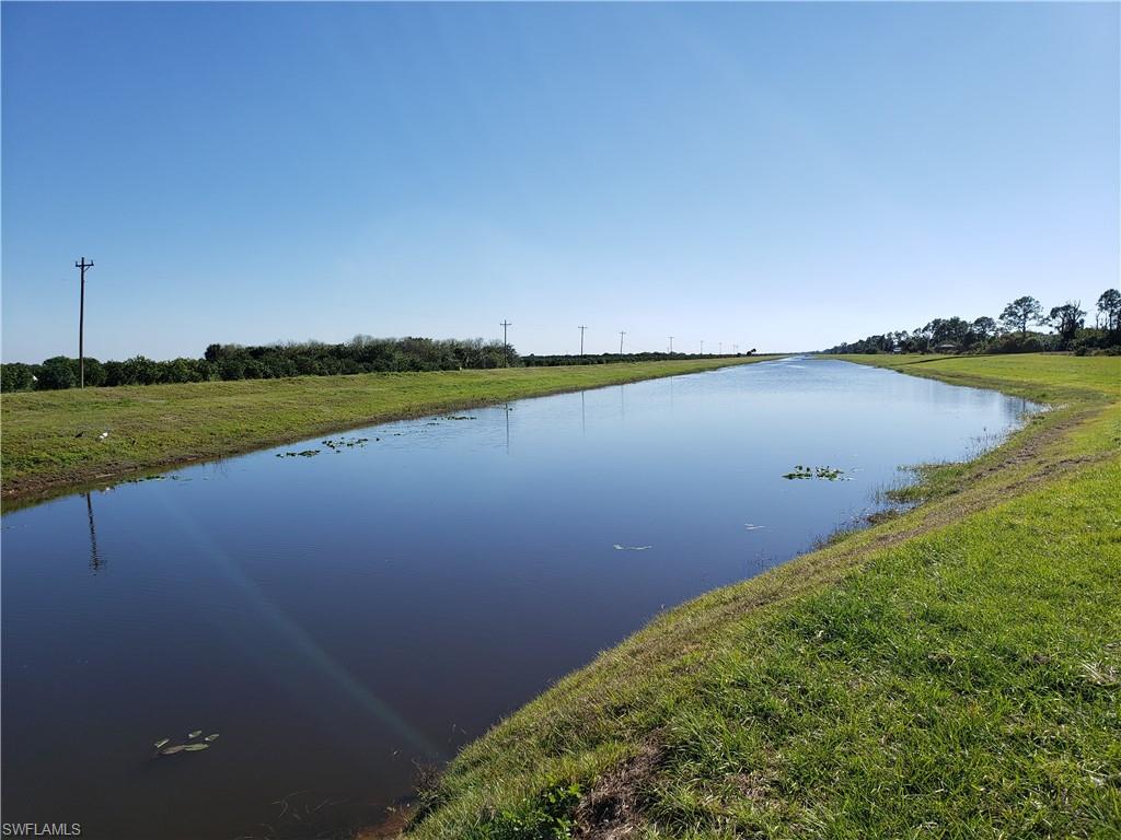 LEHIGH ACRES - Land