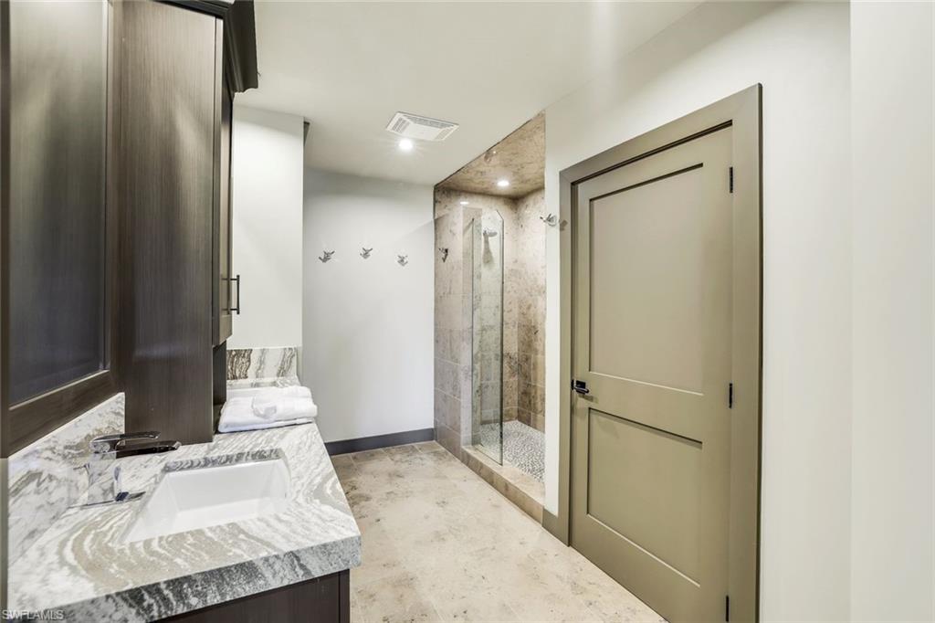 PEBBLE CREEK - Residential