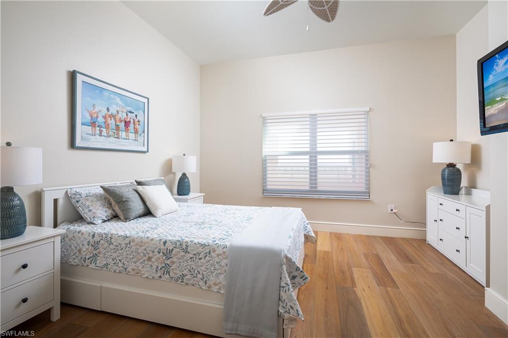 BAREFOOT BEACH CLUB - Residential