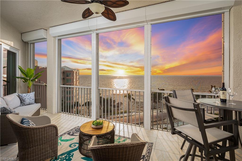 BAREFOOT BEACH CLUB - Residential