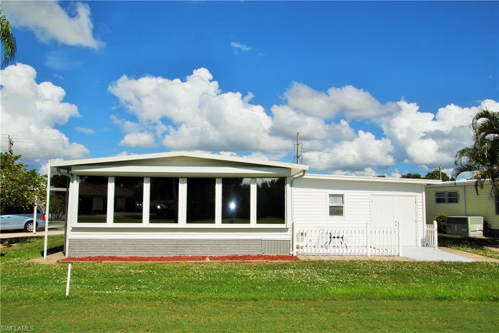 SIX LAKES COUNTRY CLUB - Residential