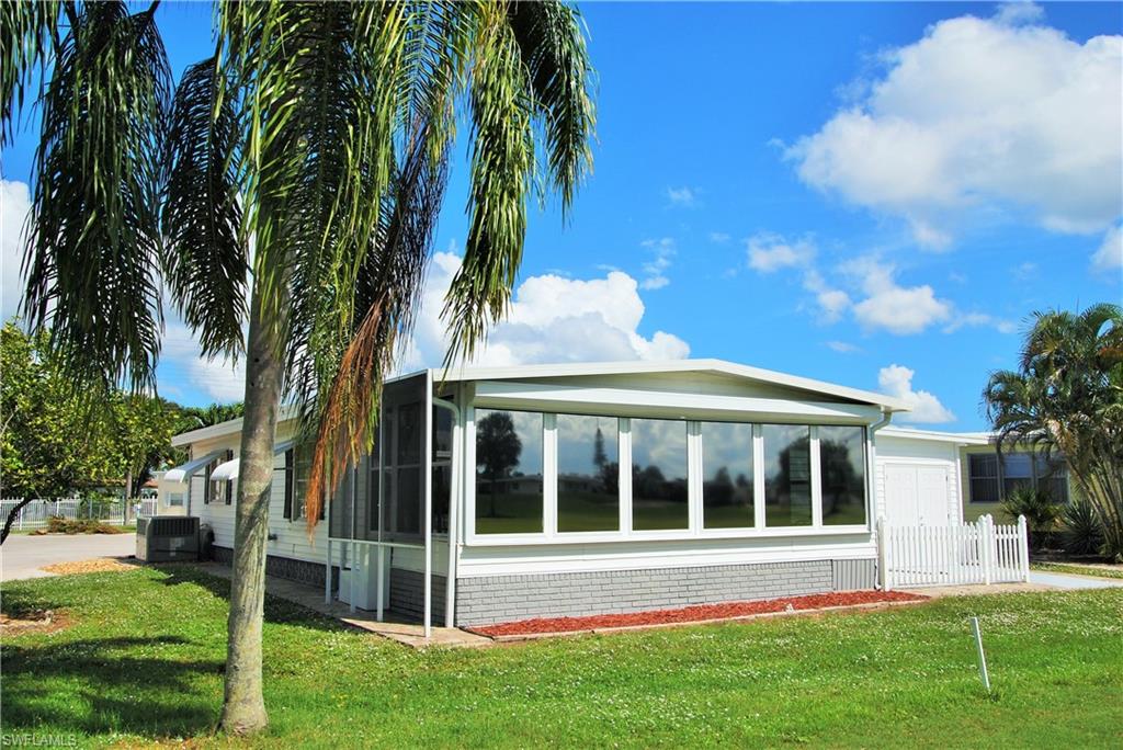 SIX LAKES COUNTRY CLUB - Residential