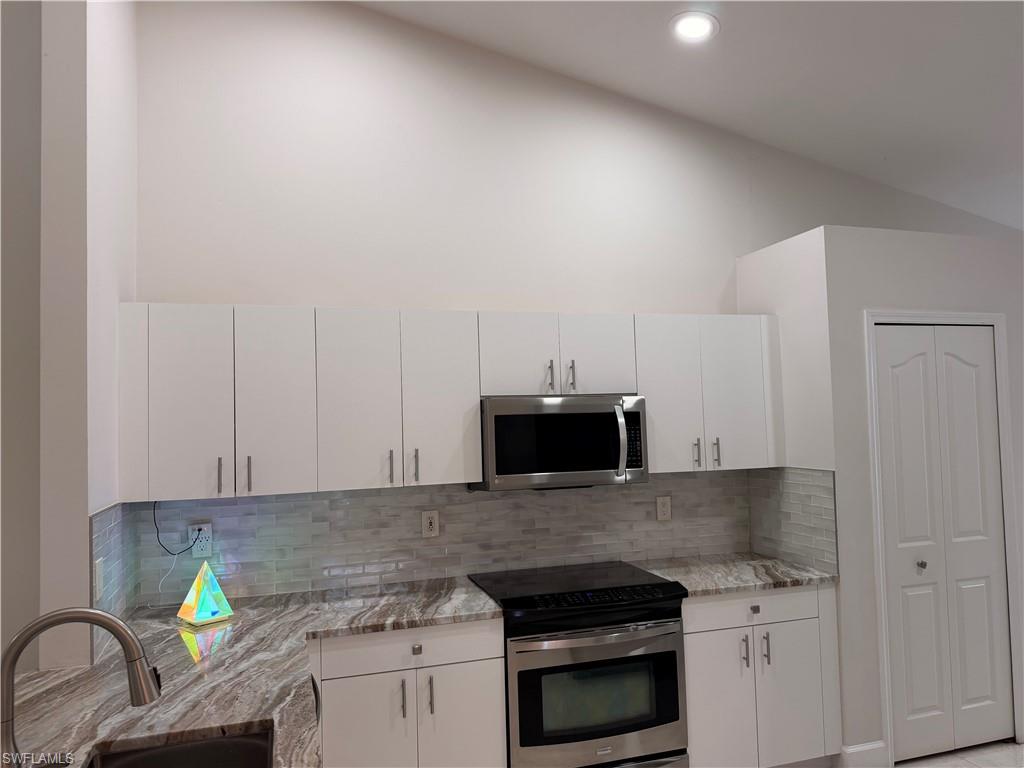 VILLAS OF WHITTENBERG - Residential Lease