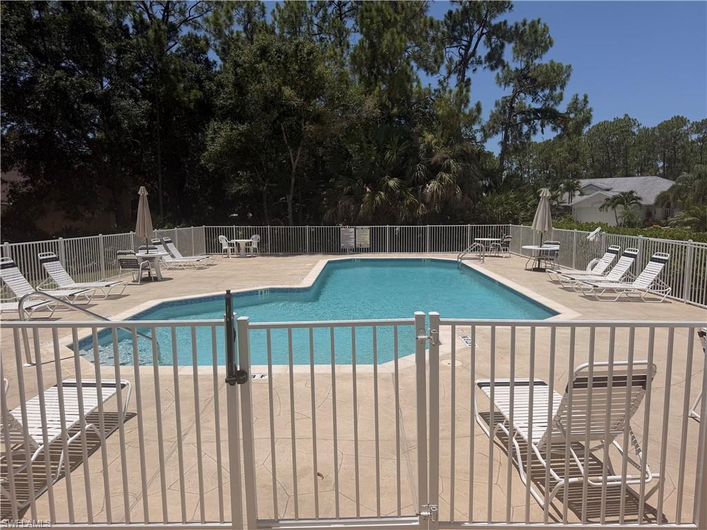VILLAS OF WHITTENBERG - Residential Lease