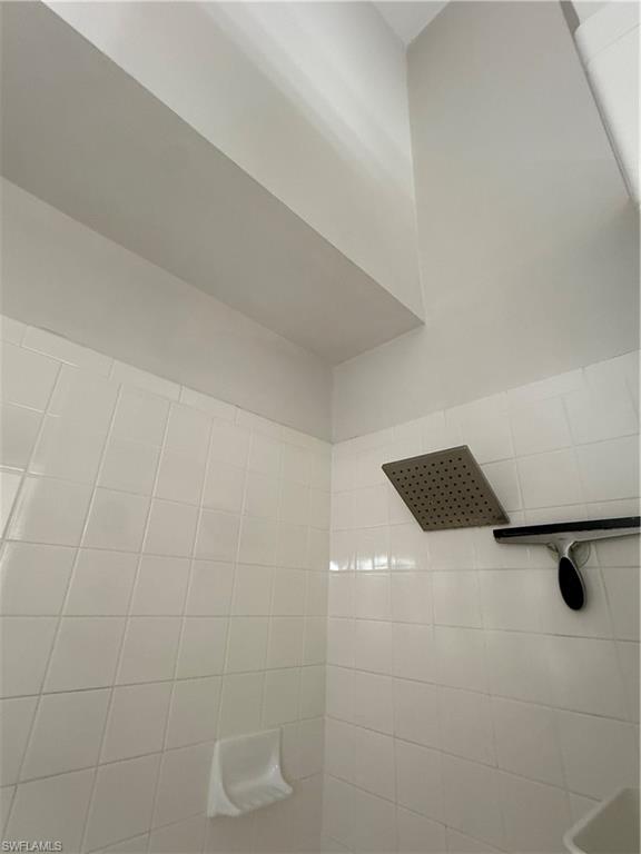VILLAS OF WHITTENBERG - Residential Lease