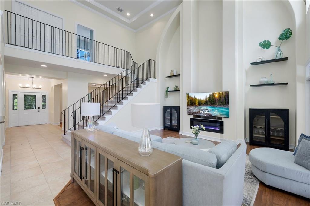 ACREAGE HEADER - Residential
