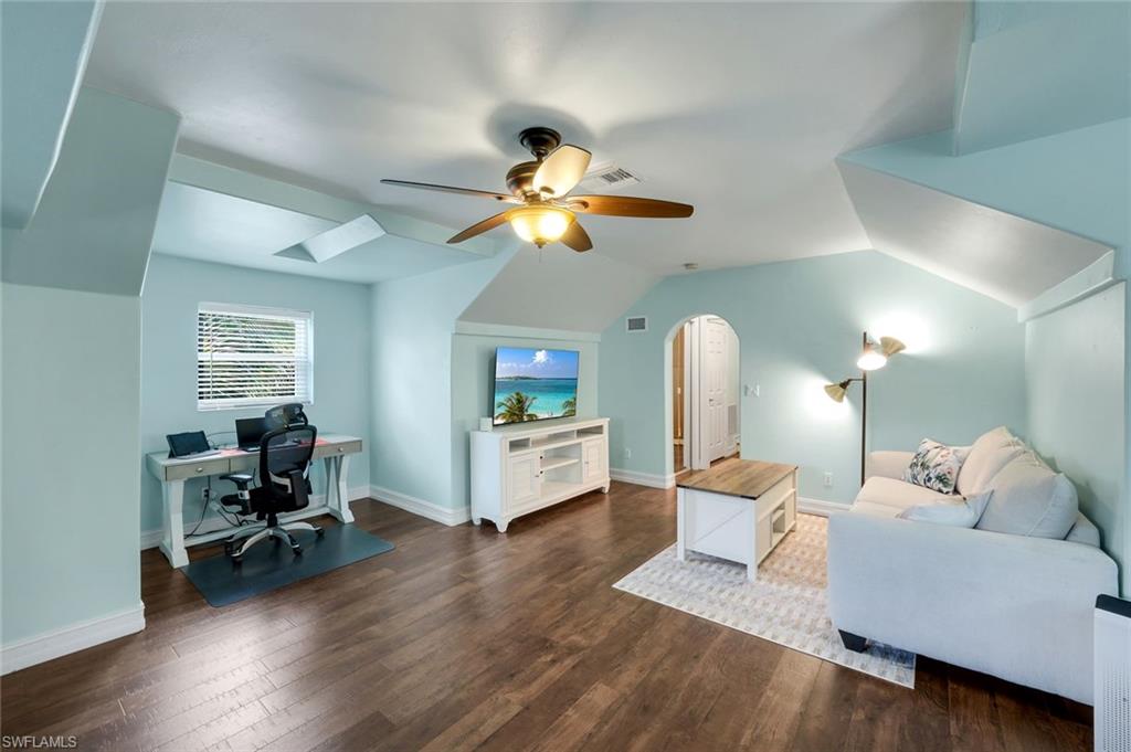ACREAGE HEADER - Residential