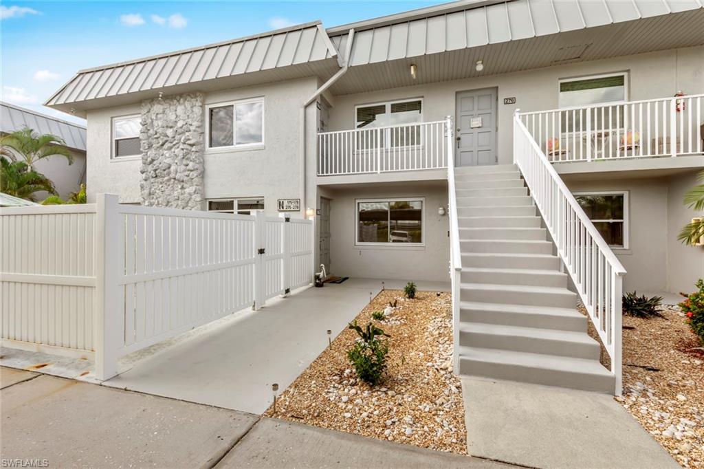 GREAT SOUTH FT MYERS location! LARGE PRIVATE PATIO (20'X14') where you can GRILL a fabulous dinner after a day of exploring nearby white sandy beaches, sunning at the resort style pool or shopping! RARELY available 1st floor condo in Regency, 2 Beds/1Bath! Regency offers a community pool, tiki hut with weekly activities, shuffleboard and more! Wonderful community and located only minutes from Sanibel/Captiva and Ft Myers Beach!
Close to shopping, dining and all that SW Florida offers. Would be a great home or investment rental property.
Make Regency your new home in Sunny SW Florida!!