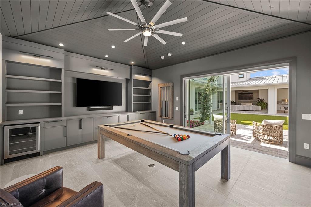 PINE RIDGE - Residential