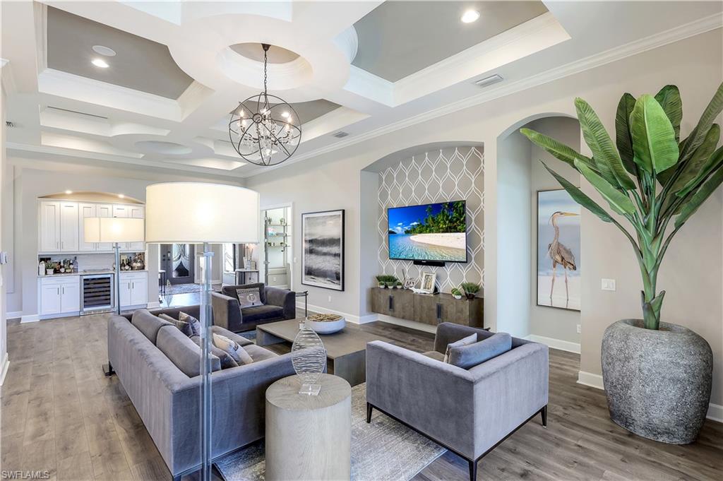 ESPLANADE - Residential Lease