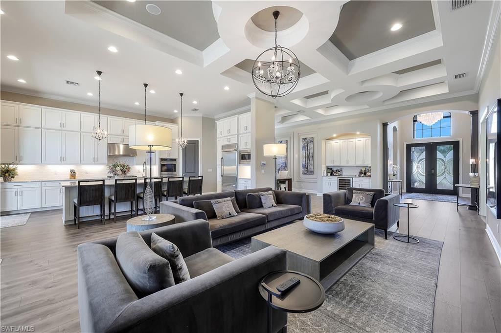 ESPLANADE - Residential Lease