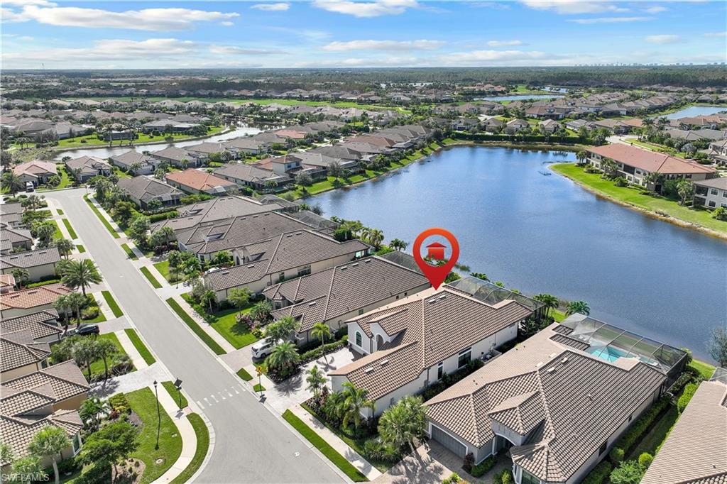 ESPLANADE - Residential Lease