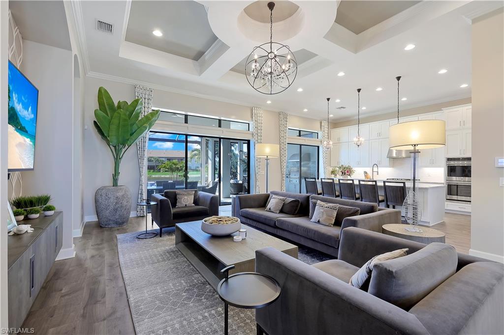 ESPLANADE - Residential Lease