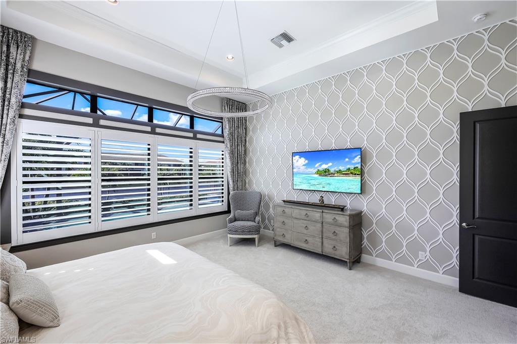 ESPLANADE - Residential Lease