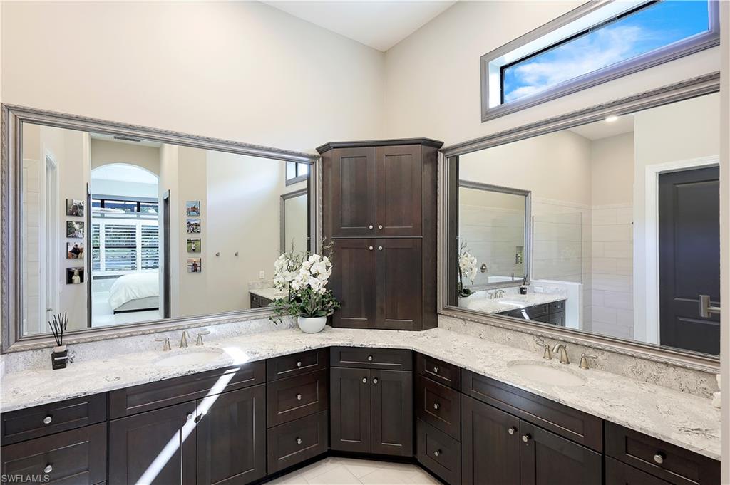 ESPLANADE - Residential Lease