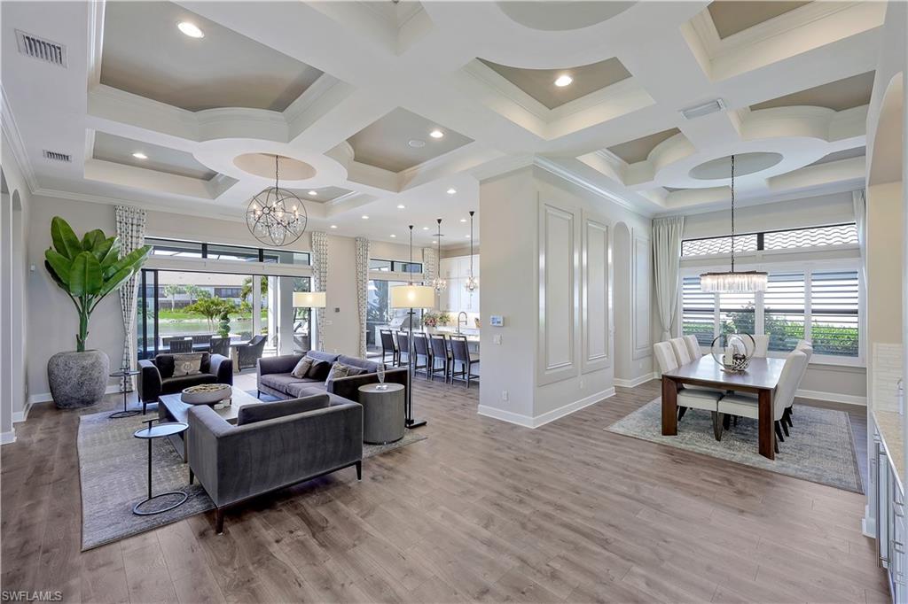 ESPLANADE - Residential Lease