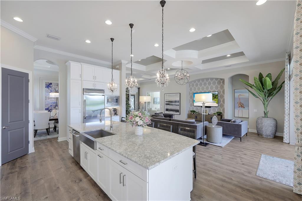 ESPLANADE - Residential Lease