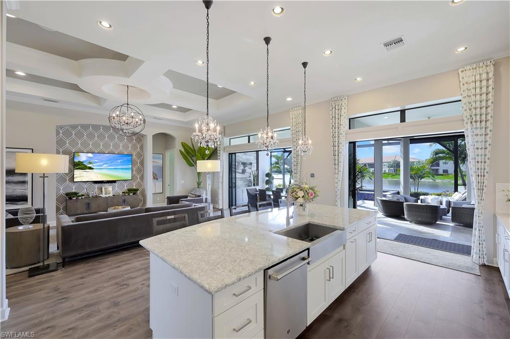 ESPLANADE - Residential Lease