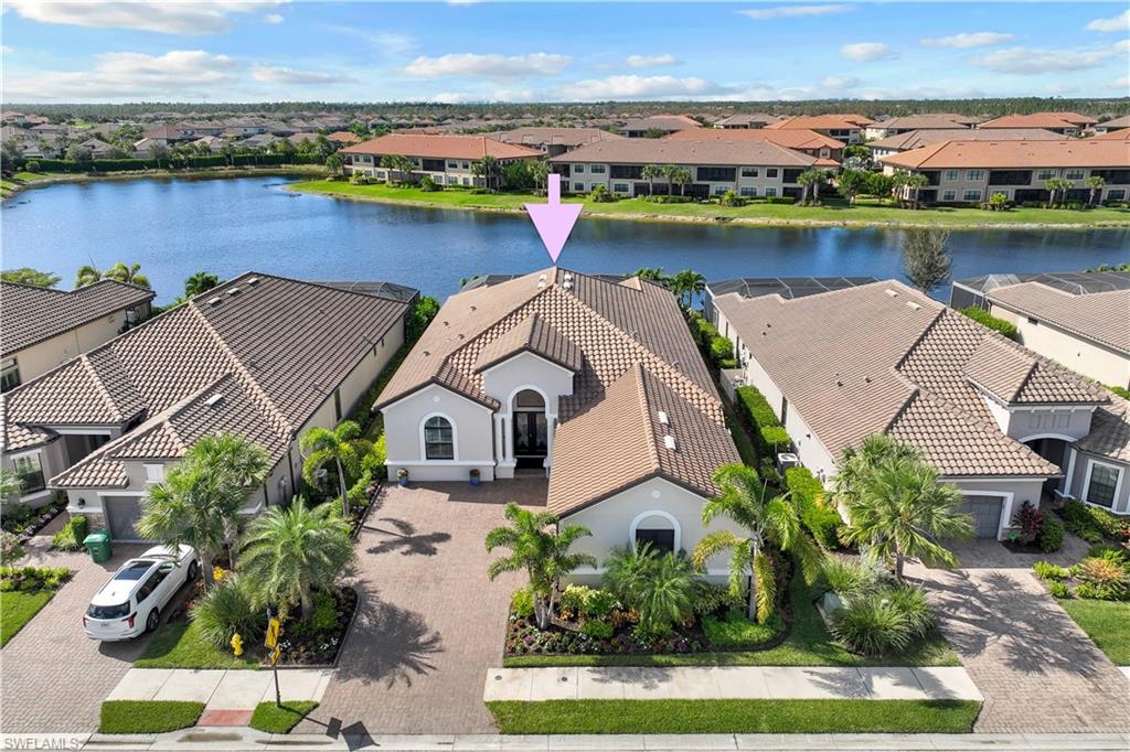 ESPLANADE - Residential Lease