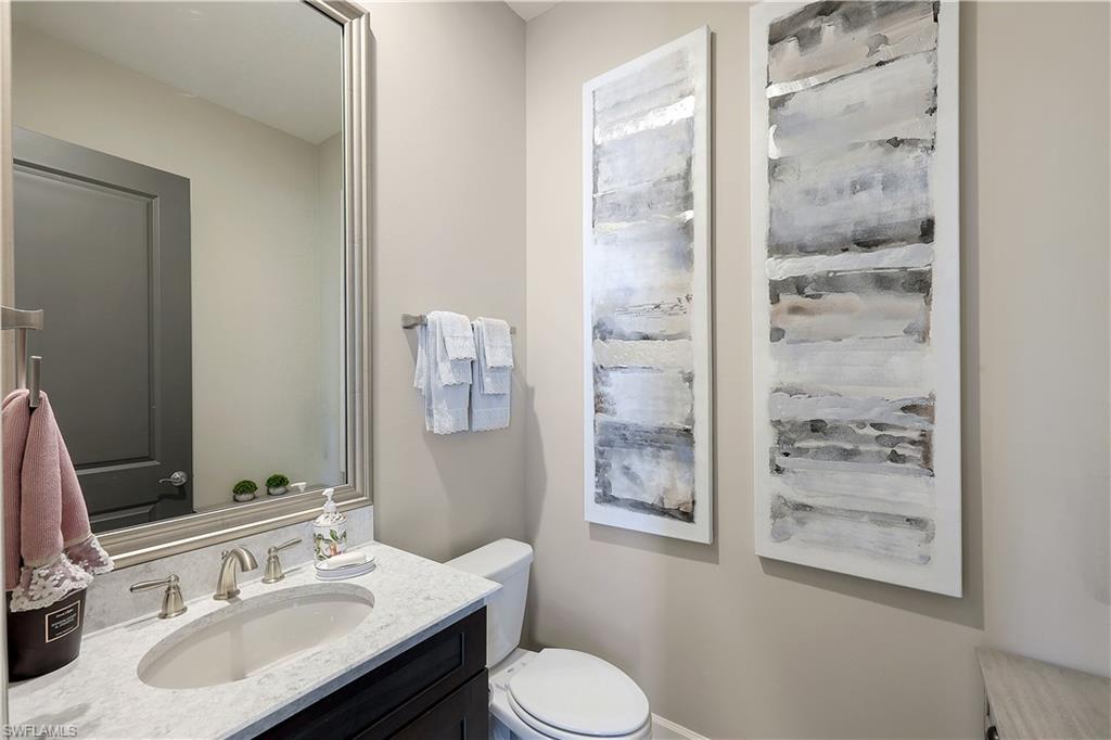 ESPLANADE - Residential Lease