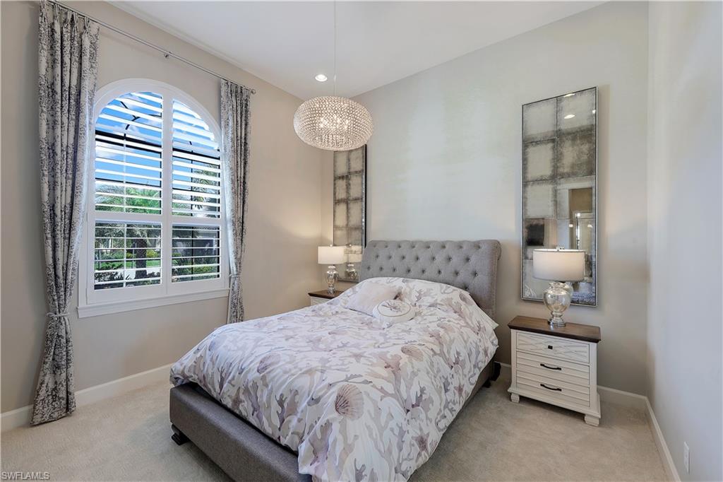 ESPLANADE - Residential Lease