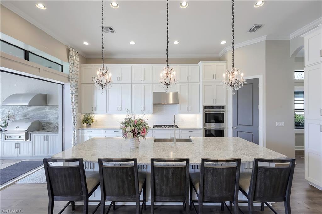 ESPLANADE - Residential Lease