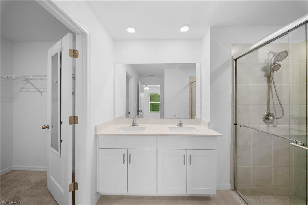 SAVANNA LAKES - Residential Lease