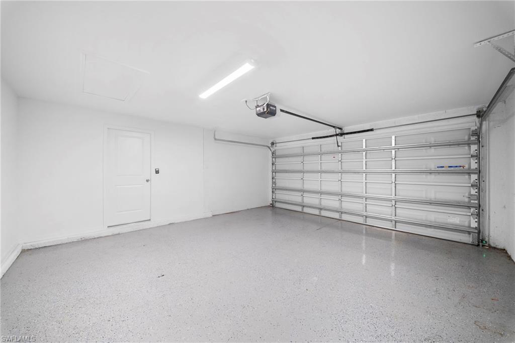 SAVANNA LAKES - Residential Lease