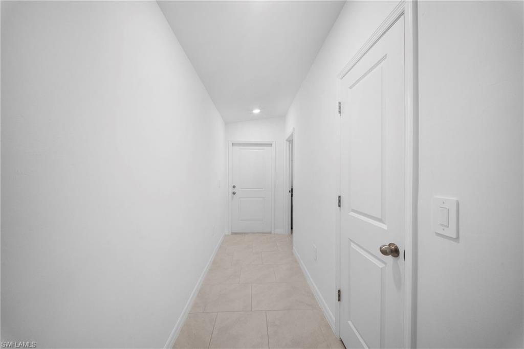 SAVANNA LAKES - Residential Lease
