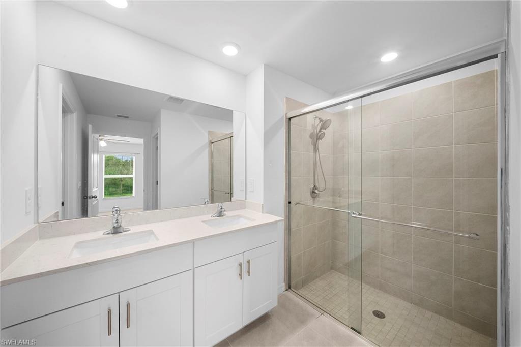 SAVANNA LAKES - Residential Lease