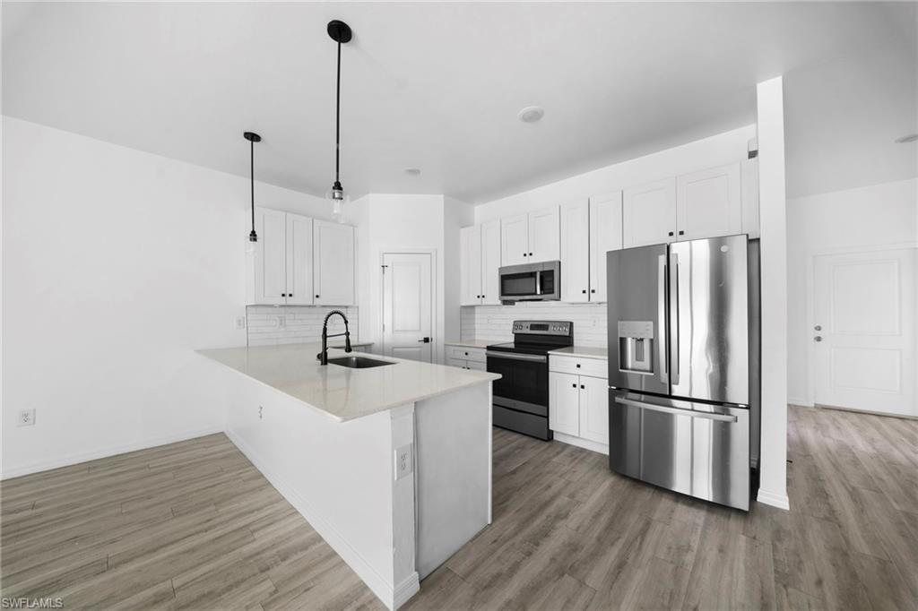 CAPE CORAL - Residential Lease