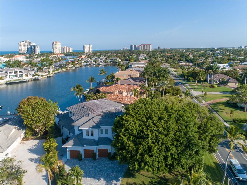 PARK SHORE - Residential