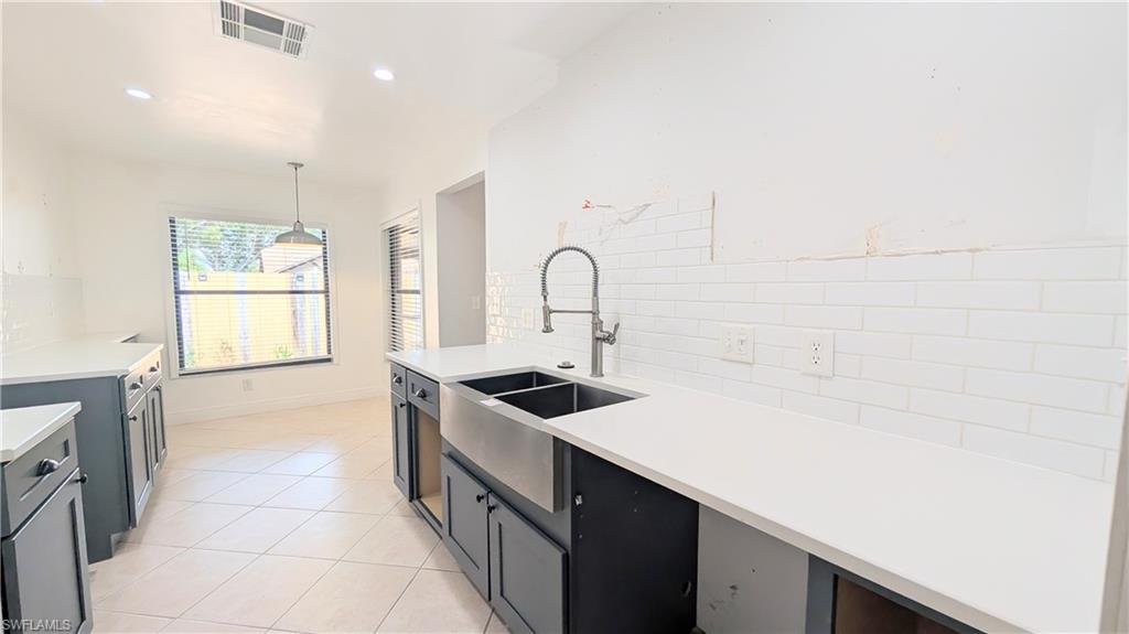 COMPASS POINTE VILLAS - Residential