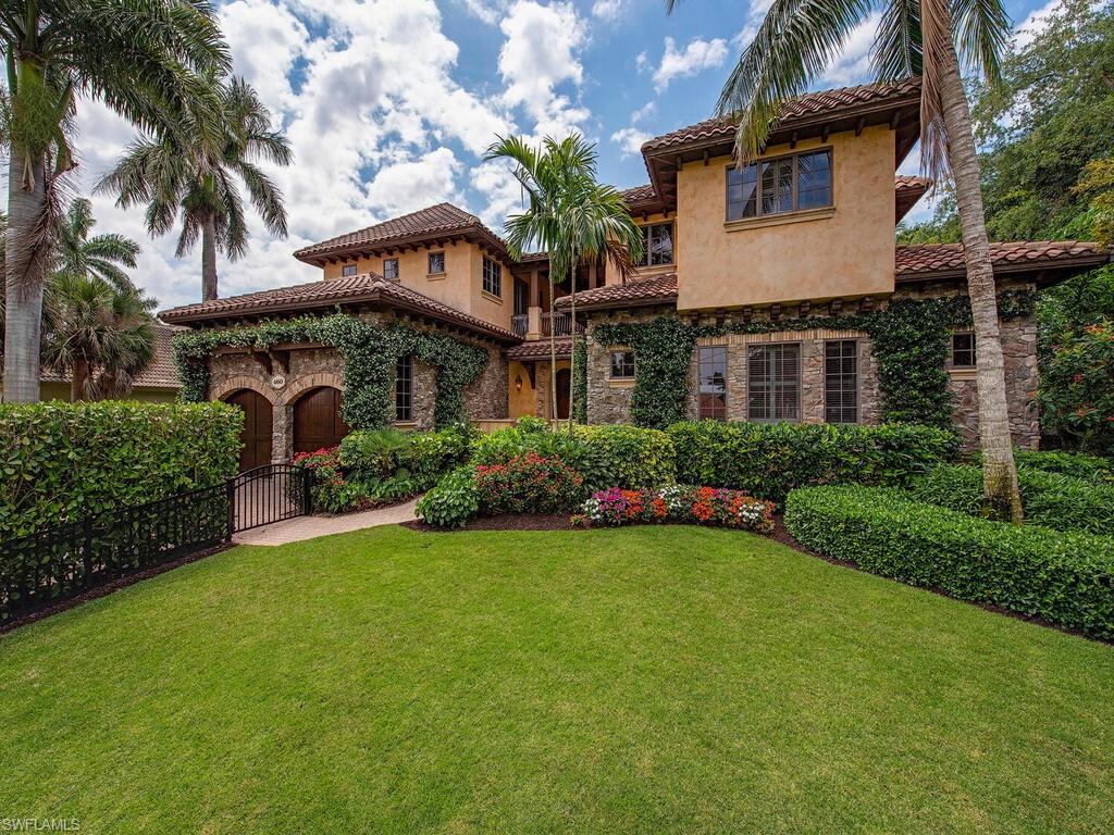 AQUALANE SHORES - Residential