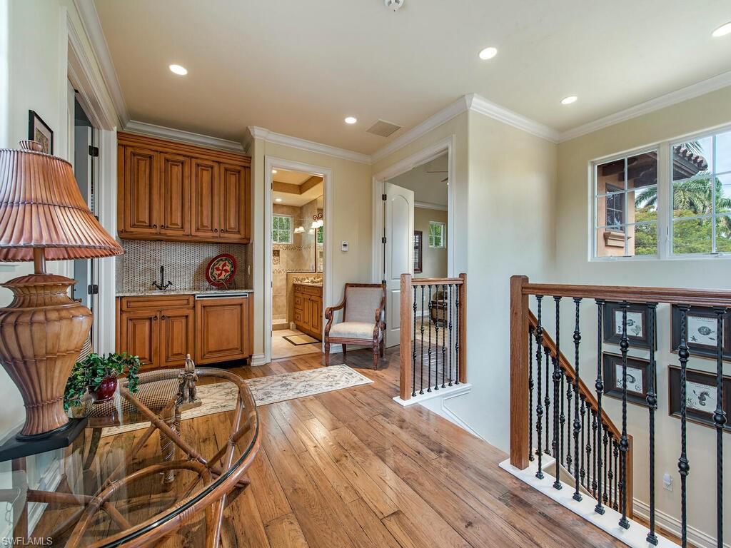 AQUALANE SHORES - Residential