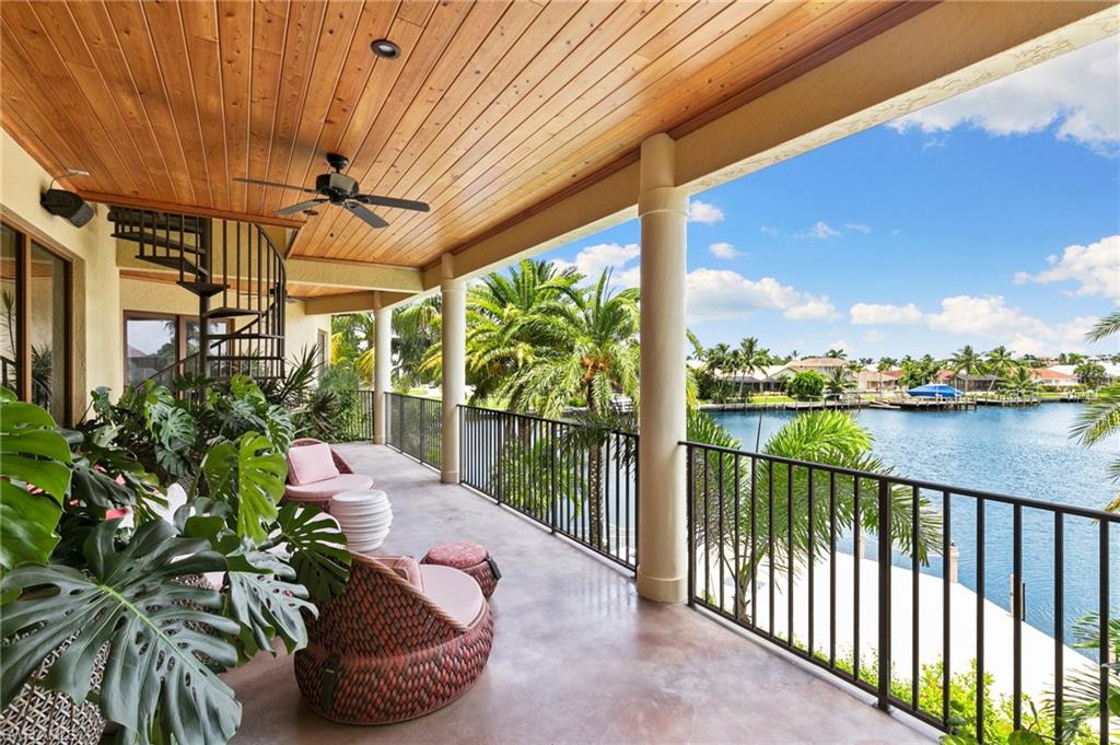MARCO BEACH - Residential
