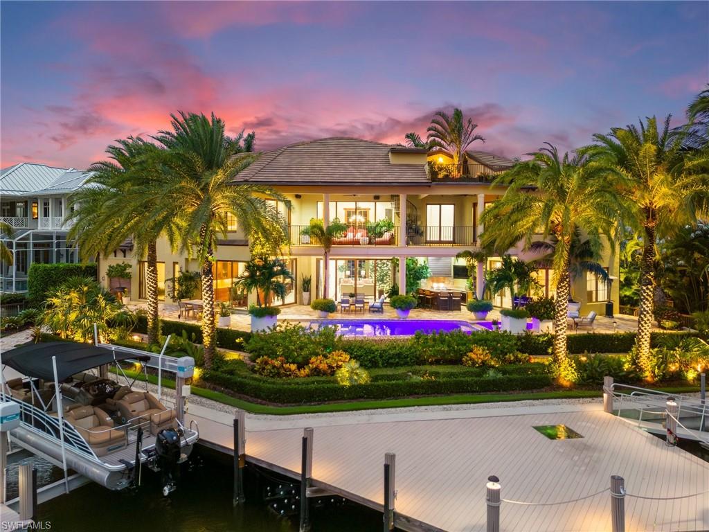 MARCO BEACH - Residential