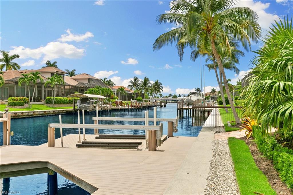 MARCO BEACH - Residential
