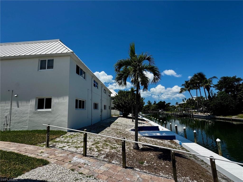 SANIBEL ARMS - Residential