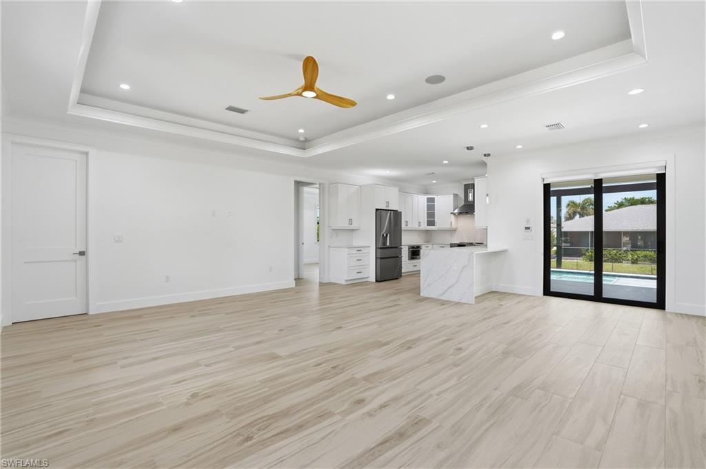 MARCO BEACH - Residential