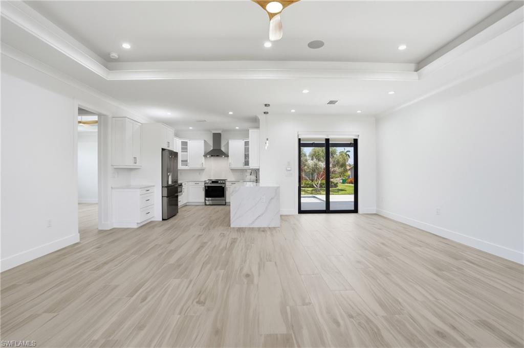 MARCO BEACH - Residential