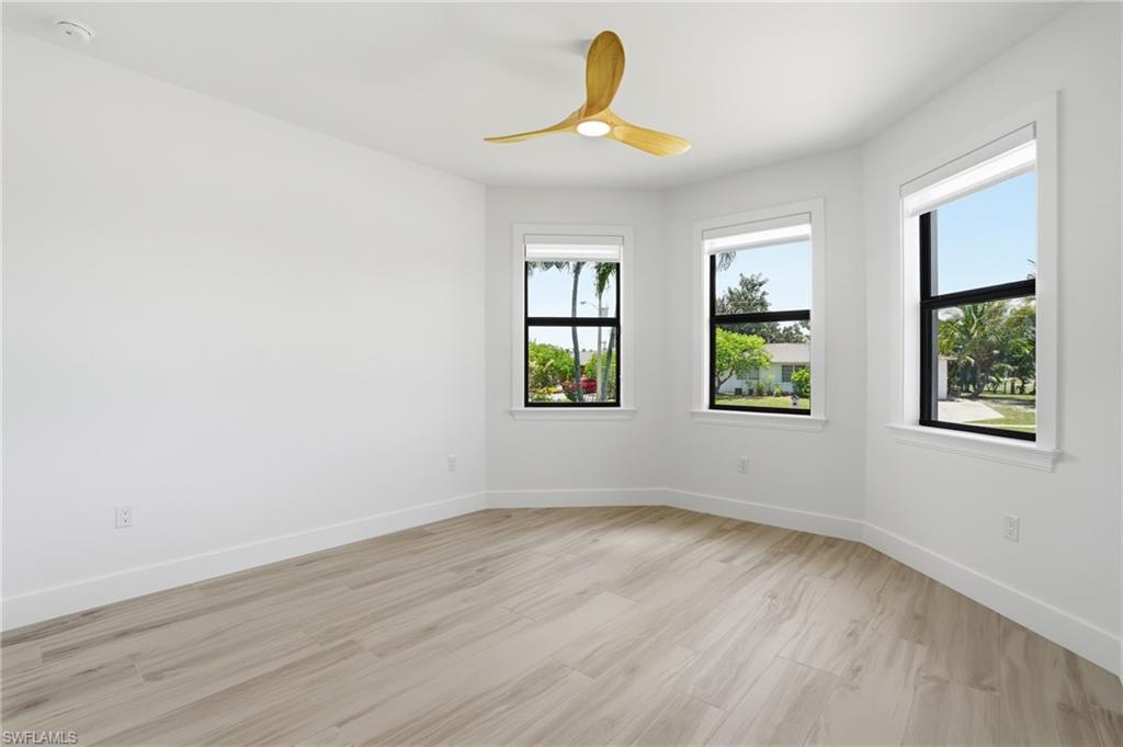 MARCO BEACH - Residential