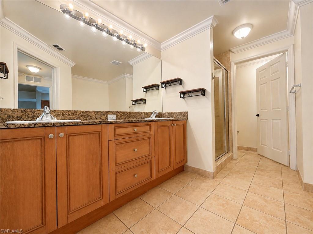 VILLAGIO - Residential Lease