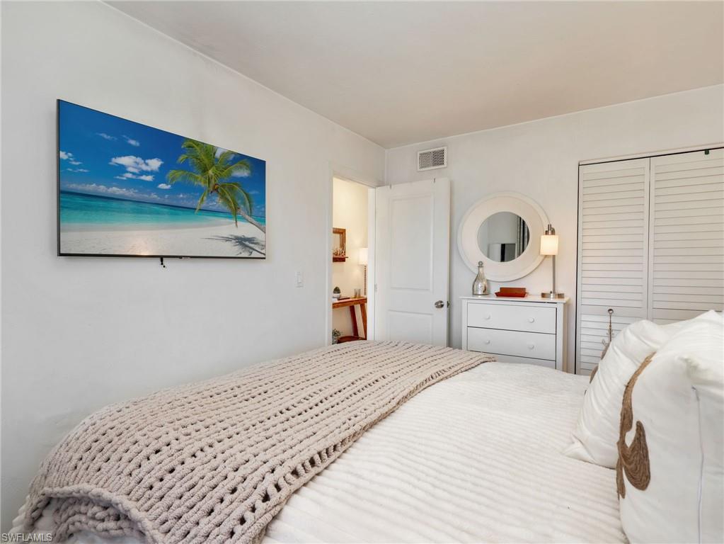 VANDERBILT PALMS - Residential Lease